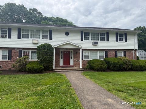 Condo For Sale - 250 Robin Court #C<br/> Cheshire, CT 06410