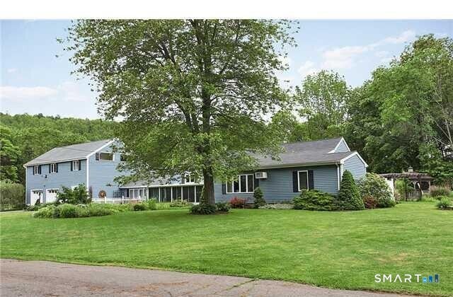 Photo of 3 Linda Court, North Branford, CT 06472 (MLS # 24203982)