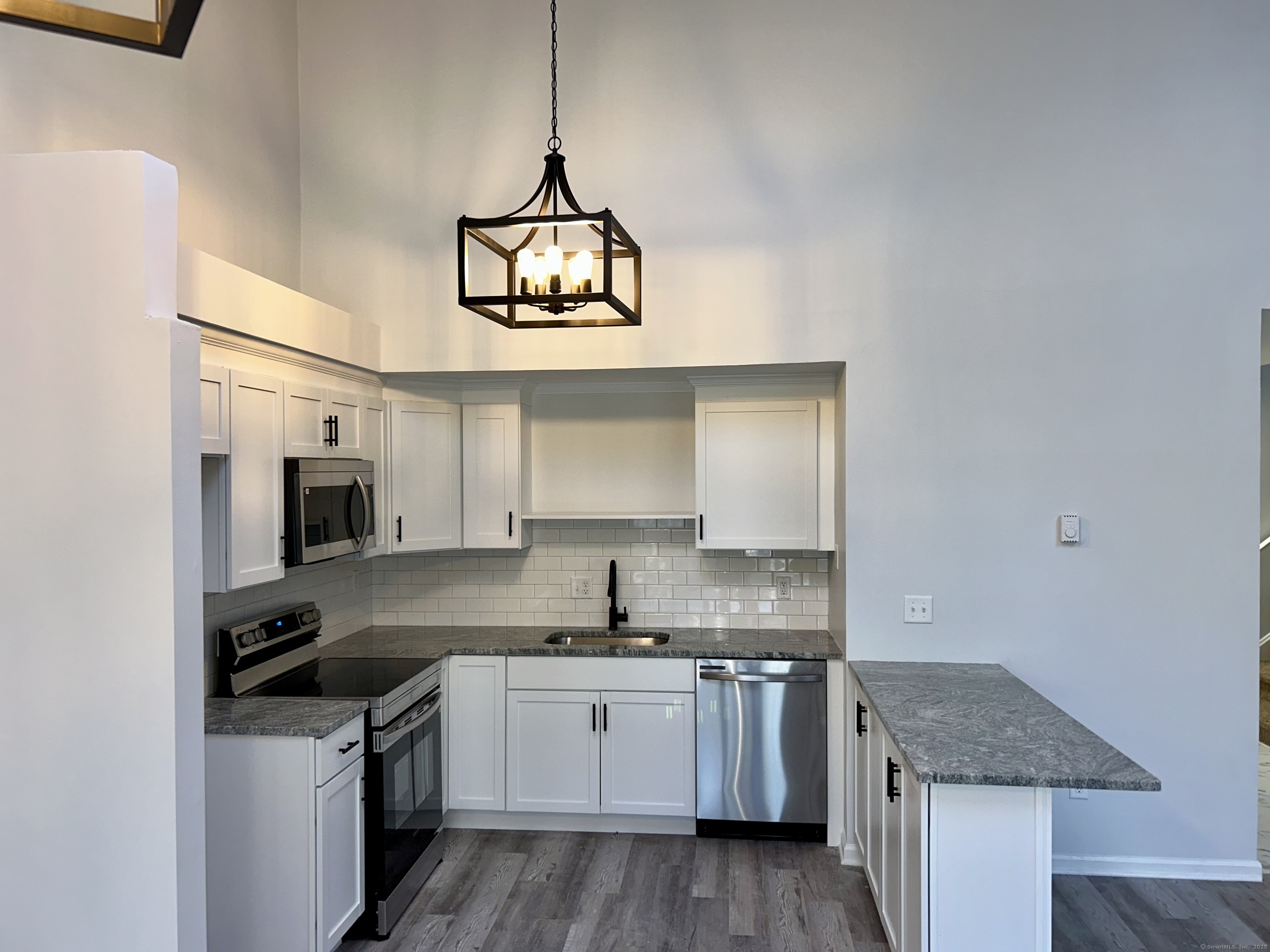 274 Cliffside Drive #274, Torrington, Connecticut image 8