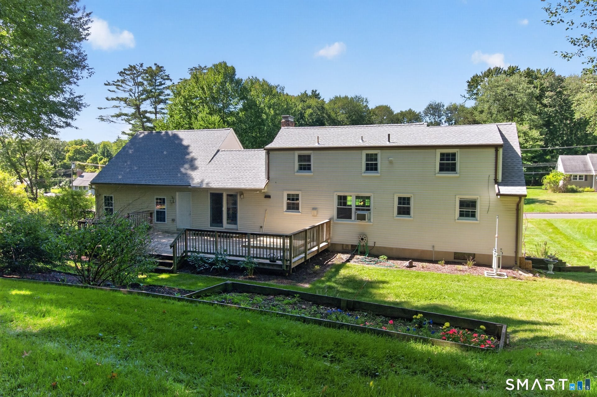5 Pennywhistle Road