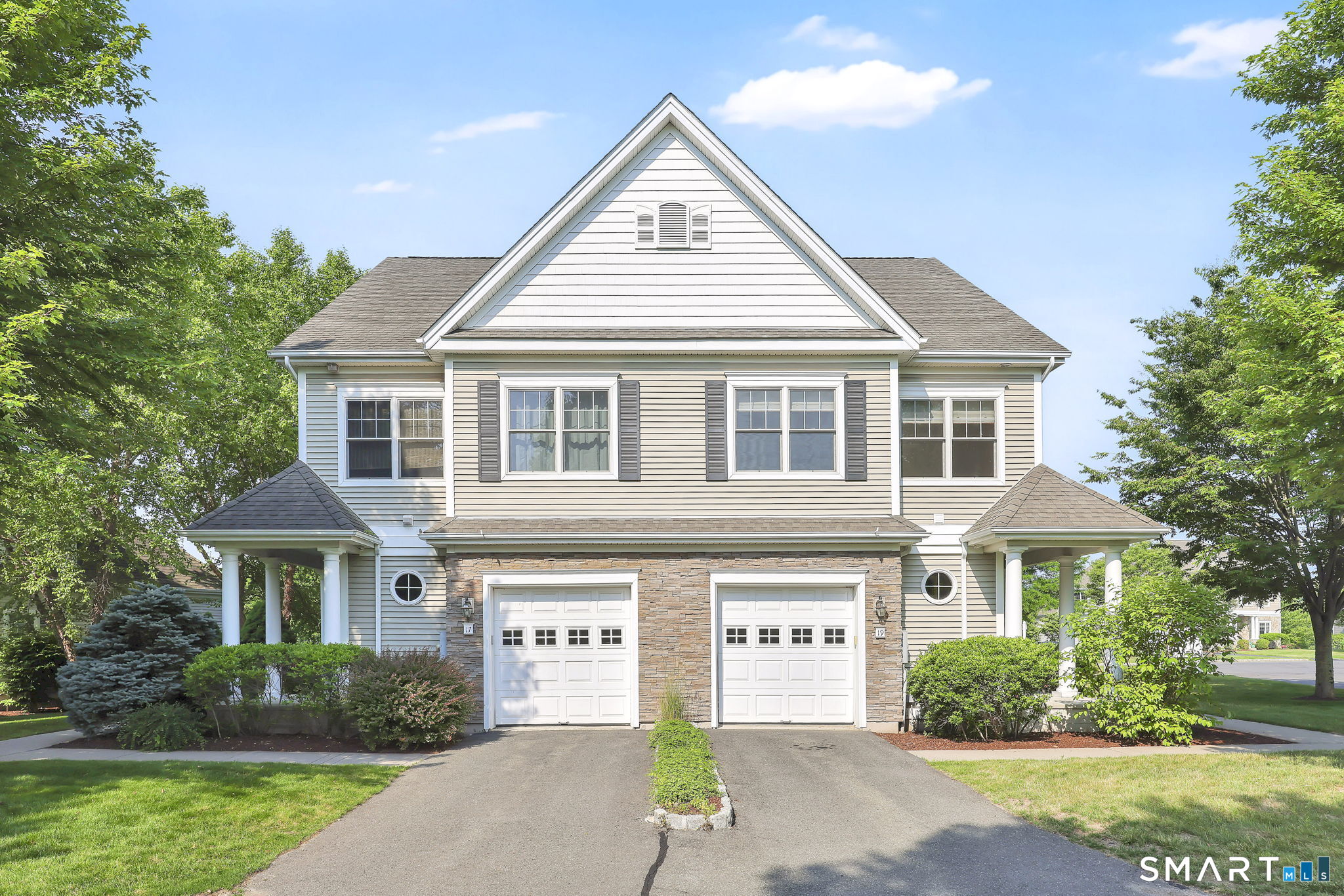 19 Turnberry Lane 19