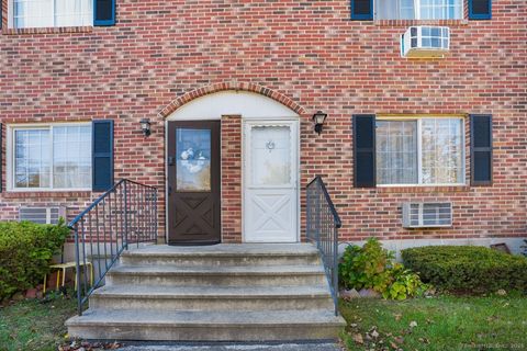 Tiny photo for 36 Sharon Road #APT 6, Waterbury, CT 06705 (MLS # 24136582)