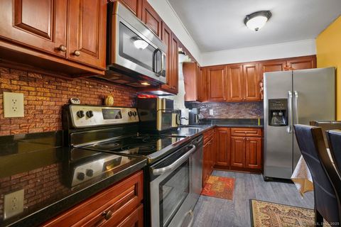Tiny photo for 36 Sharon Road #APT 6, Waterbury, CT 06705 (MLS # 24136582)