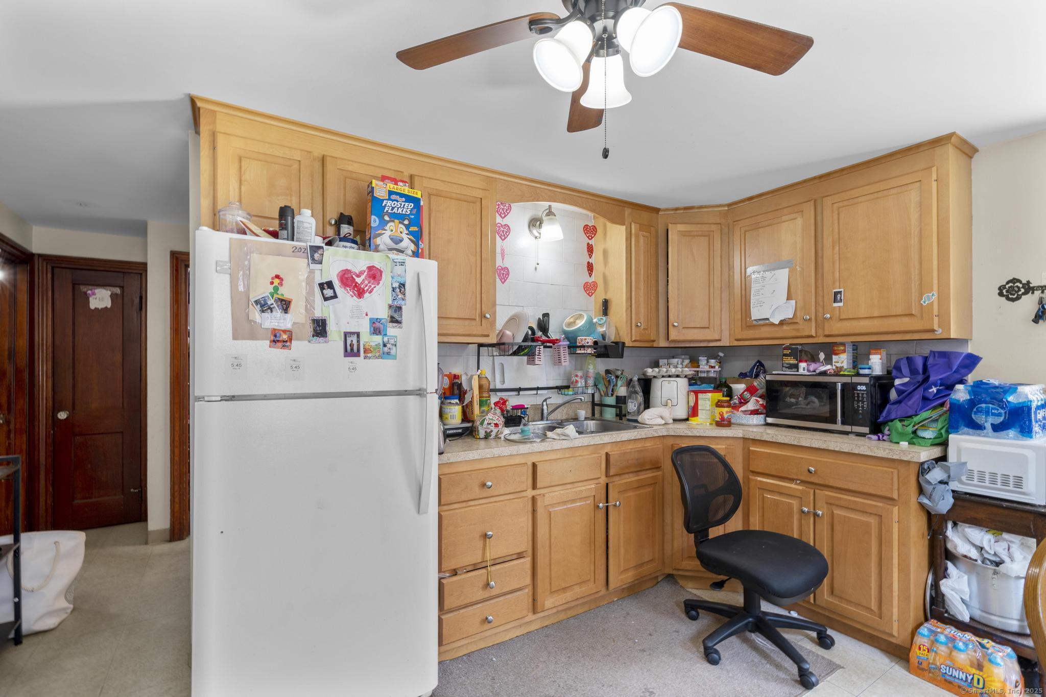 Bristol, Connecticut 06010, United States, 8 Bedrooms Bedrooms, ,5 BathroomsBathrooms,Residential,Active,155925