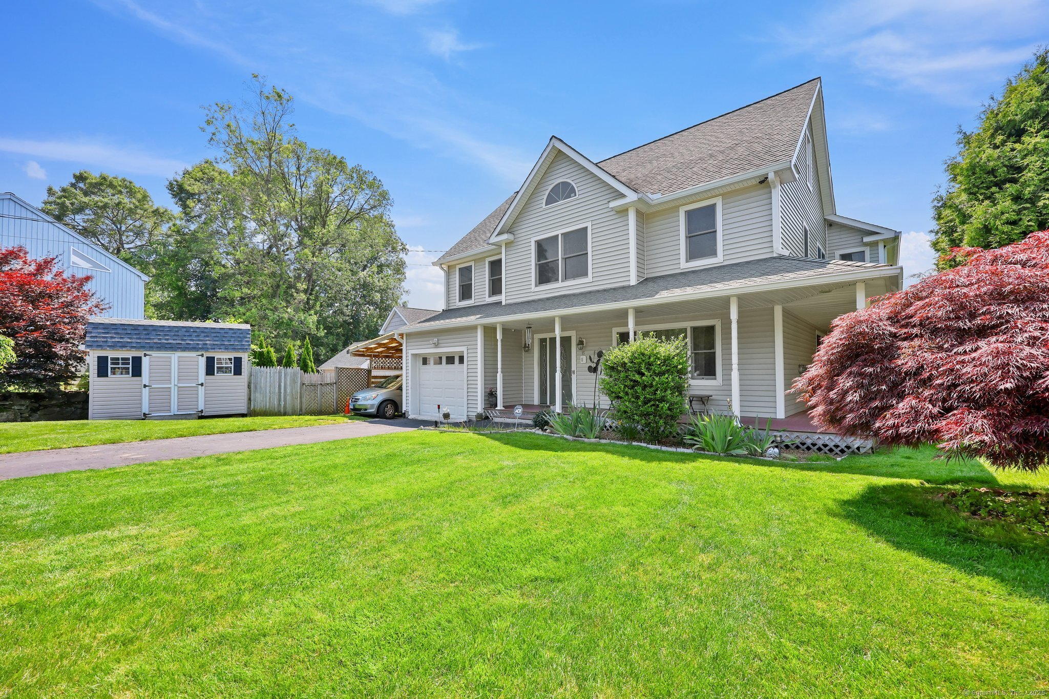 Property for Sale at Oakledge Circle, Norwalk, Connecticut - Bedrooms: 5 
Bathrooms: 5 
Rooms: 12  - $876,000