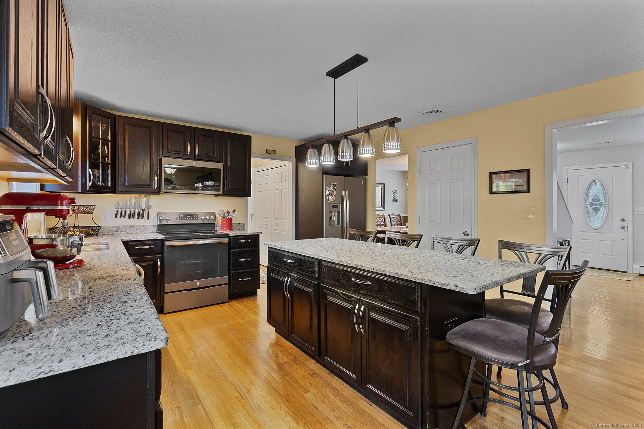 96 Geraldine Drive, Naugatuck, Connecticut image 5
