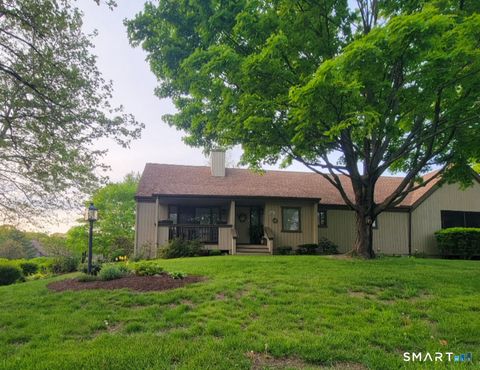 Photo of 546 North Trail #B, Stratford, CT 06614 (MLS # 24155906)