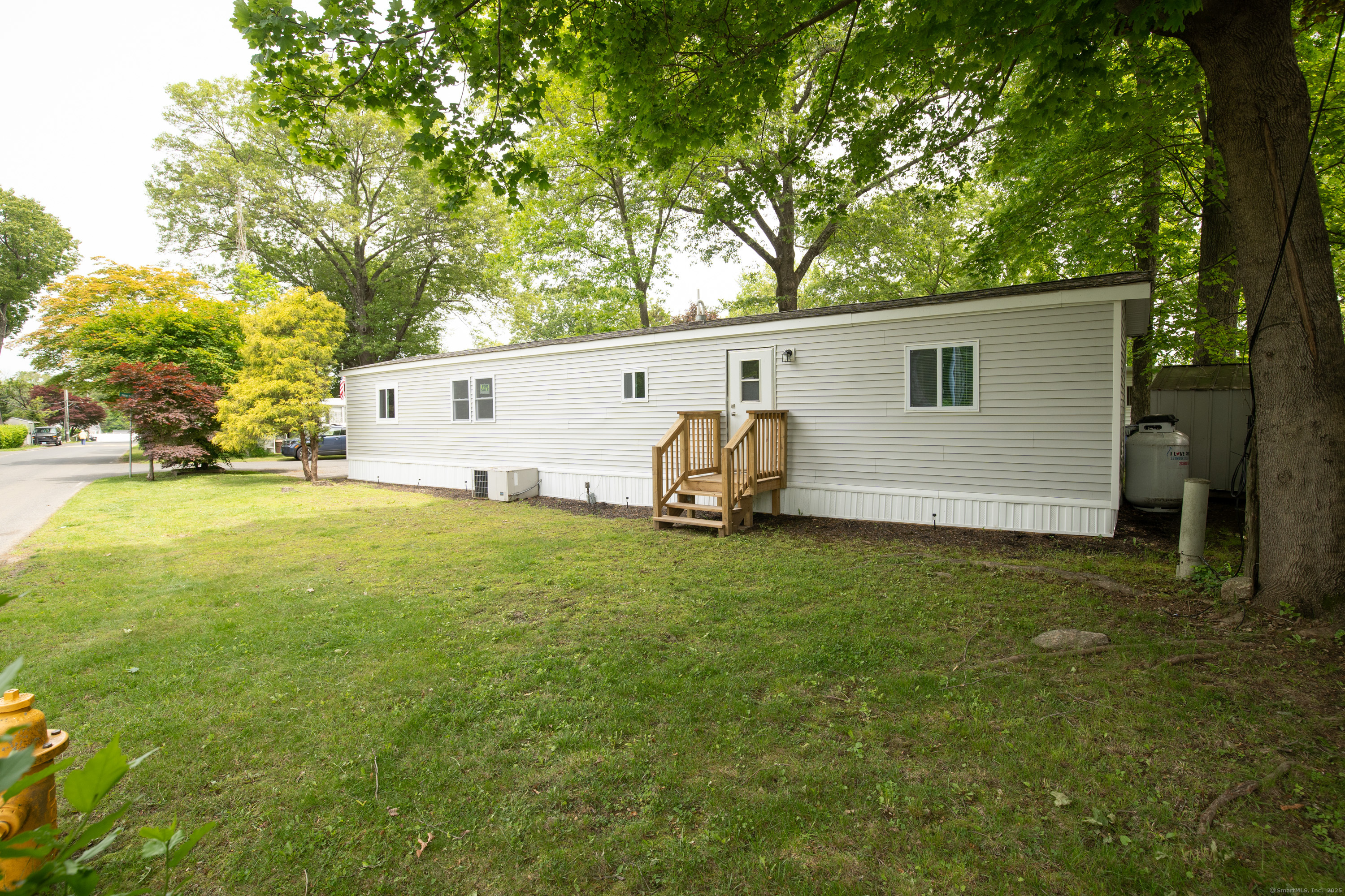 45 Twin Oaks Lane, Danbury, Connecticut image 22
