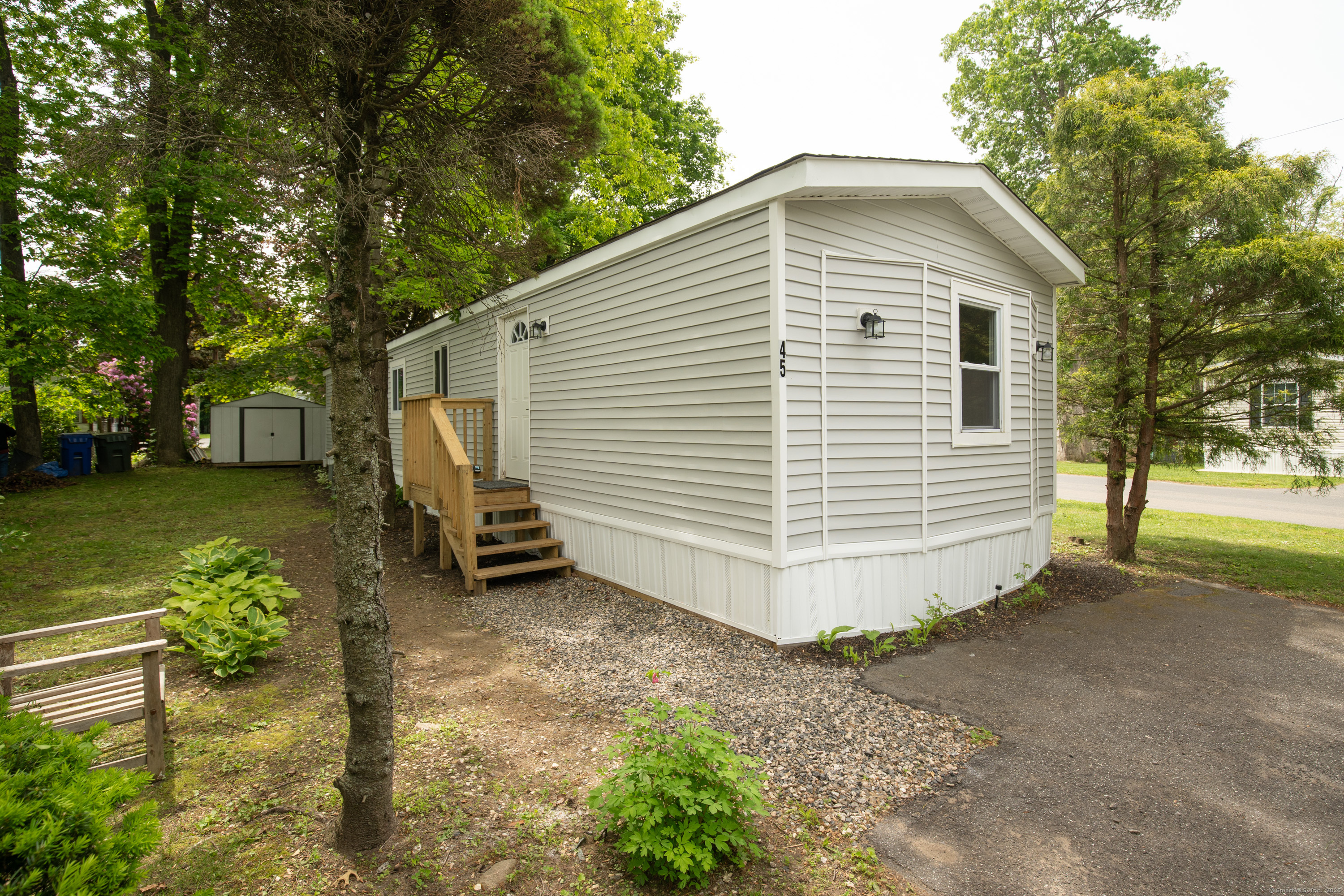 45 Twin Oaks Lane, Danbury, Connecticut image 2