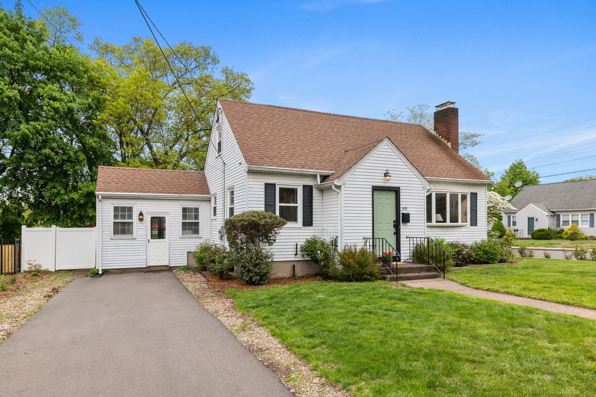 Photo 1 of Clyde Road, Manchester, Connecticut, $324,900, Web #: 24083548