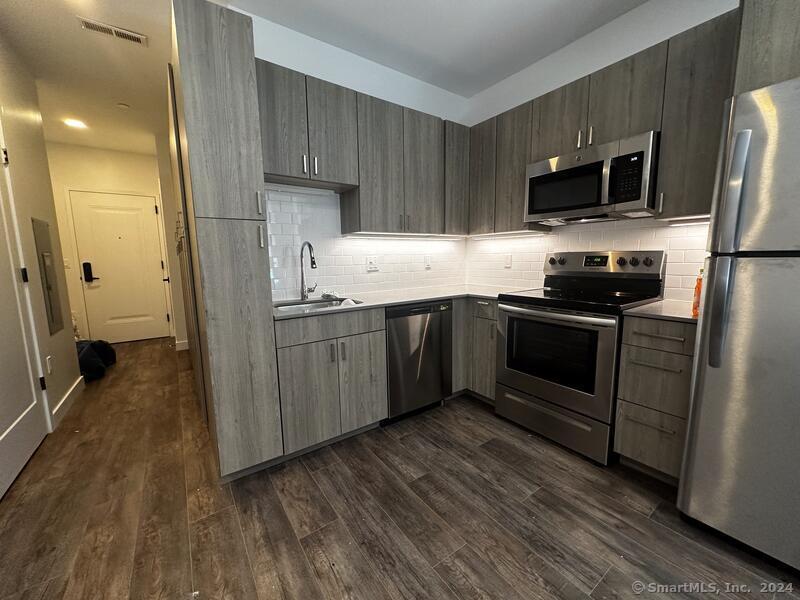 Rental Property at Atlantic Street 703, Stamford, Connecticut - Bathrooms: 1 
Rooms: 2  - $2,175 MO.