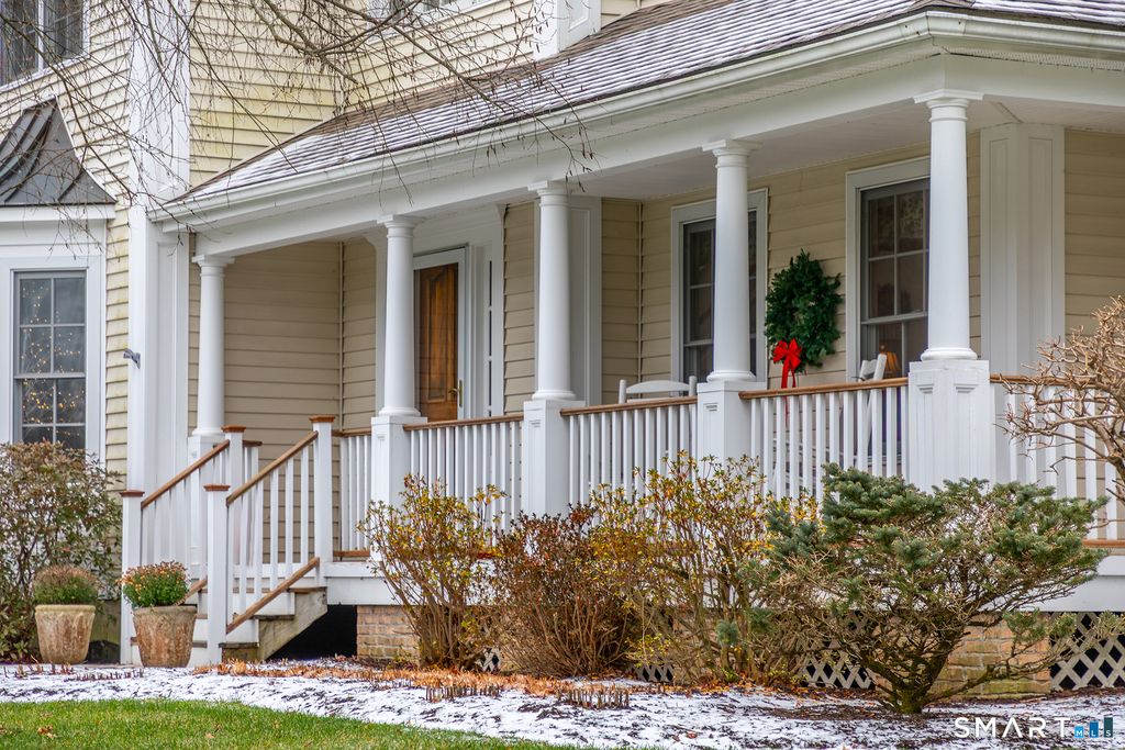 Photo of 52 Steeple View Lane, Woodbury, CT 06798 (MLS # 24145387)