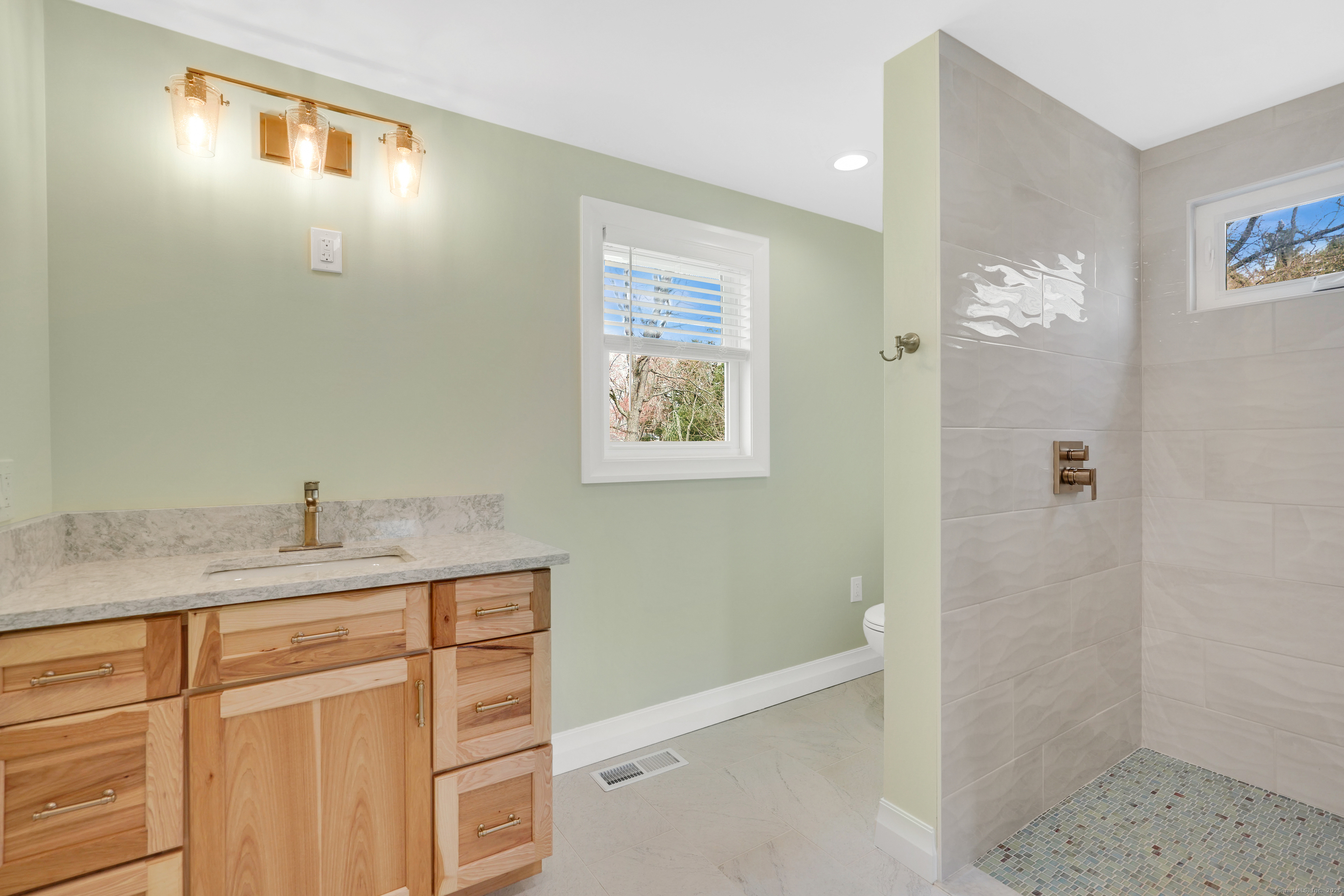25 Sun Street, Enfield, Connecticut image 20