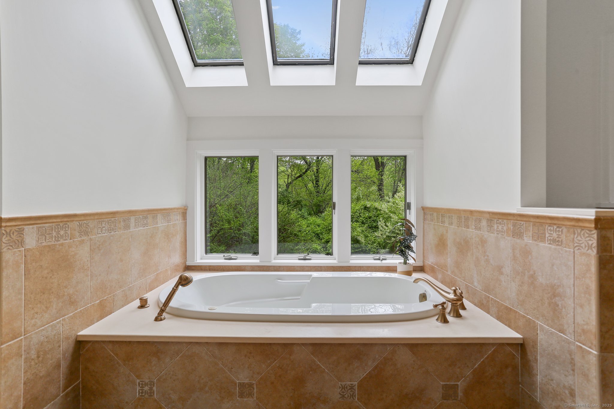 741 Riversville Road, Greenwich, Connecticut image 15