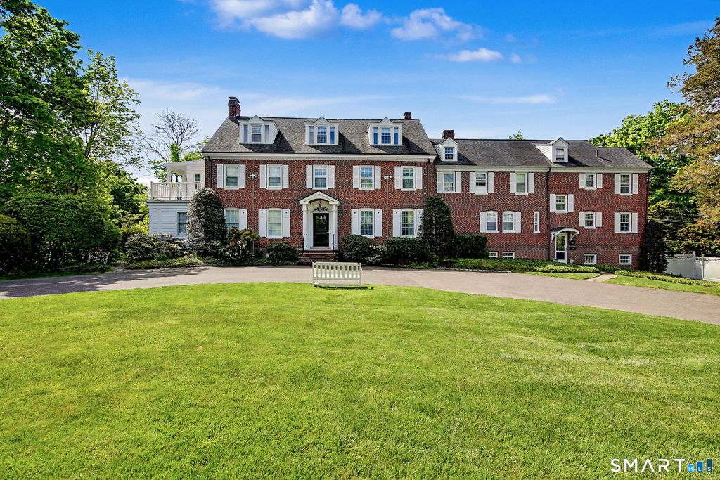 Photo of 24 Saint Johns Place #4, New Canaan, CT 06840 (MLS # 24174165)