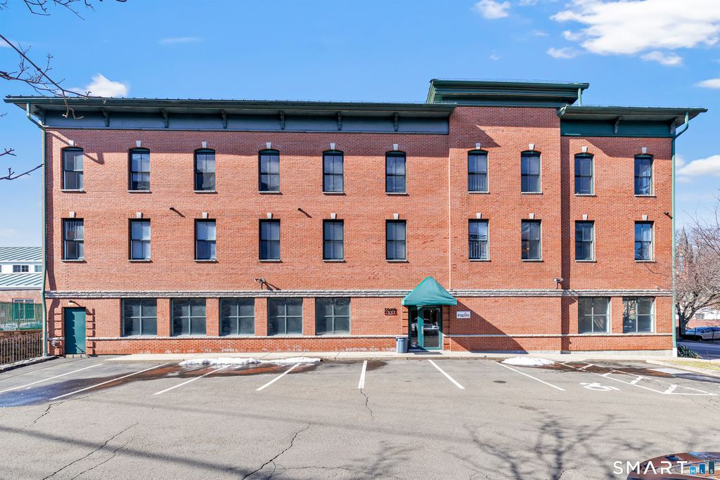 Photo of 16 Ann Street #22, Norwalk, CT 06854 (MLS # 24158552)