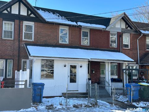 Photo of 52 Oak Street, Waterbury, CT 06704 (MLS # 24145391)