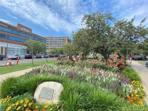 Tiny photo for 444 Bedford Street #APT 7M, Stamford, CT 06901 (MLS # 24151434)