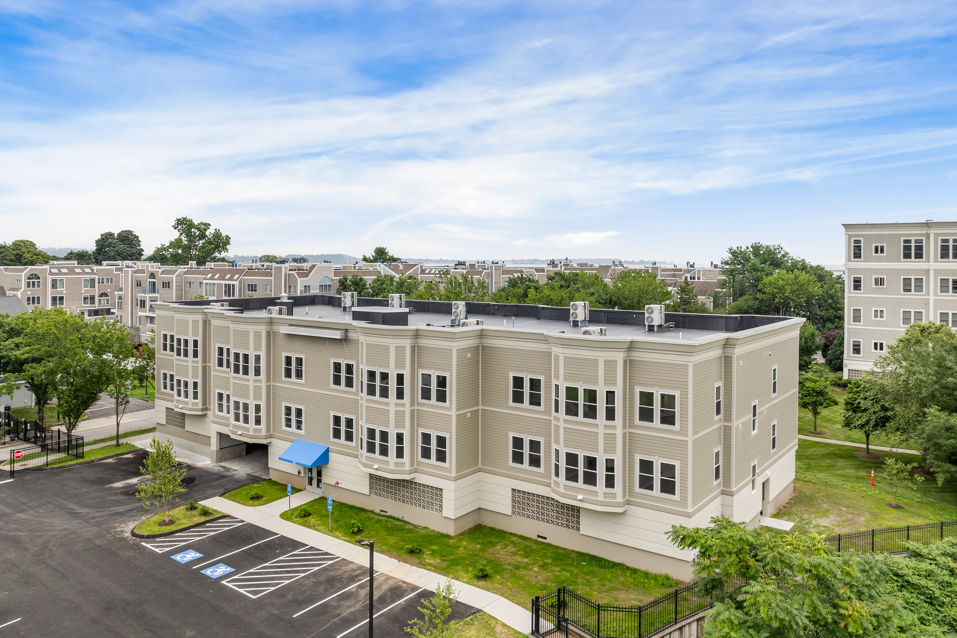300 Harbour Close #R, New Haven, Connecticut image 16