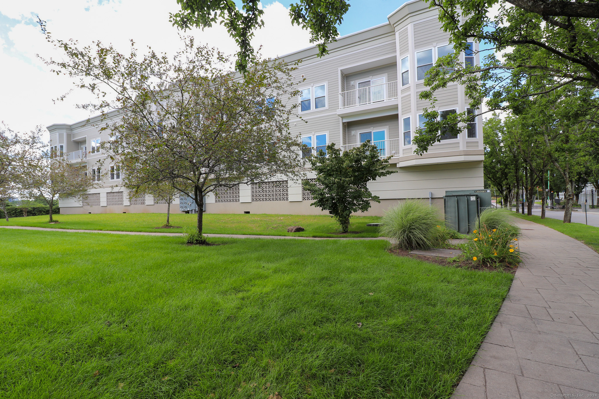 300 Harbour Close #R, New Haven, Connecticut image 19