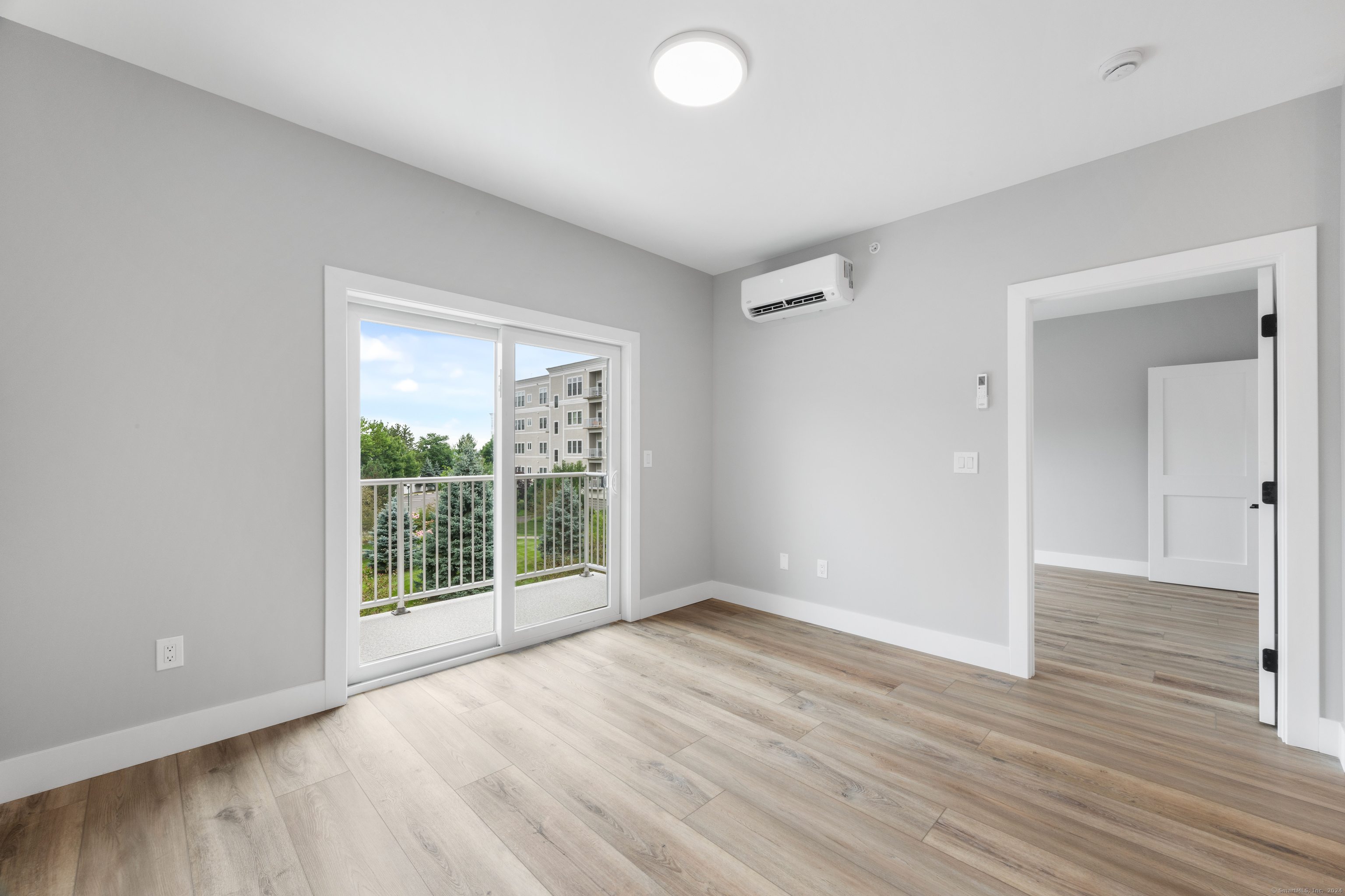 300 Harbour Close #R, New Haven, Connecticut image 3