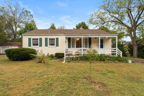 Photo of 6 Highland Drive, Clinton, CT 06413 (MLS # 24134863)