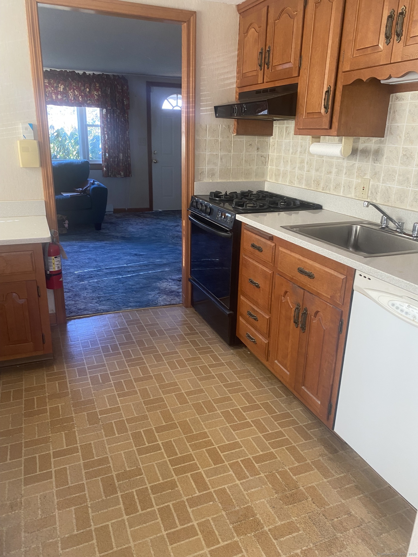46 Whitney Avenue, Southington, Connecticut image 5