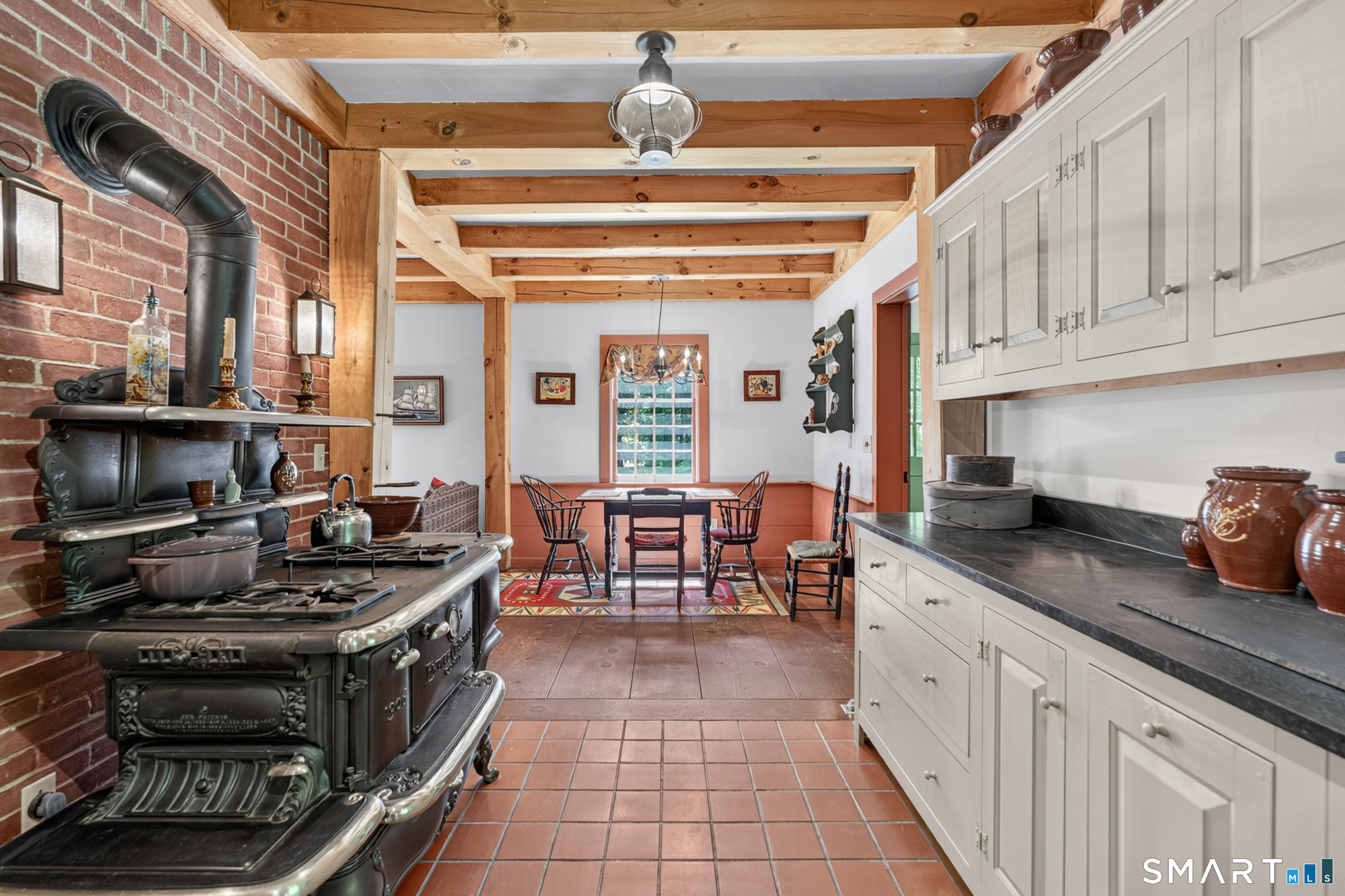 272 Horse Hill Road