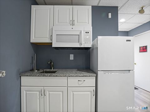 Tiny photo for 919 Stratford Avenue #STE 7, Stratford, CT 06615 (MLS # 24151760)