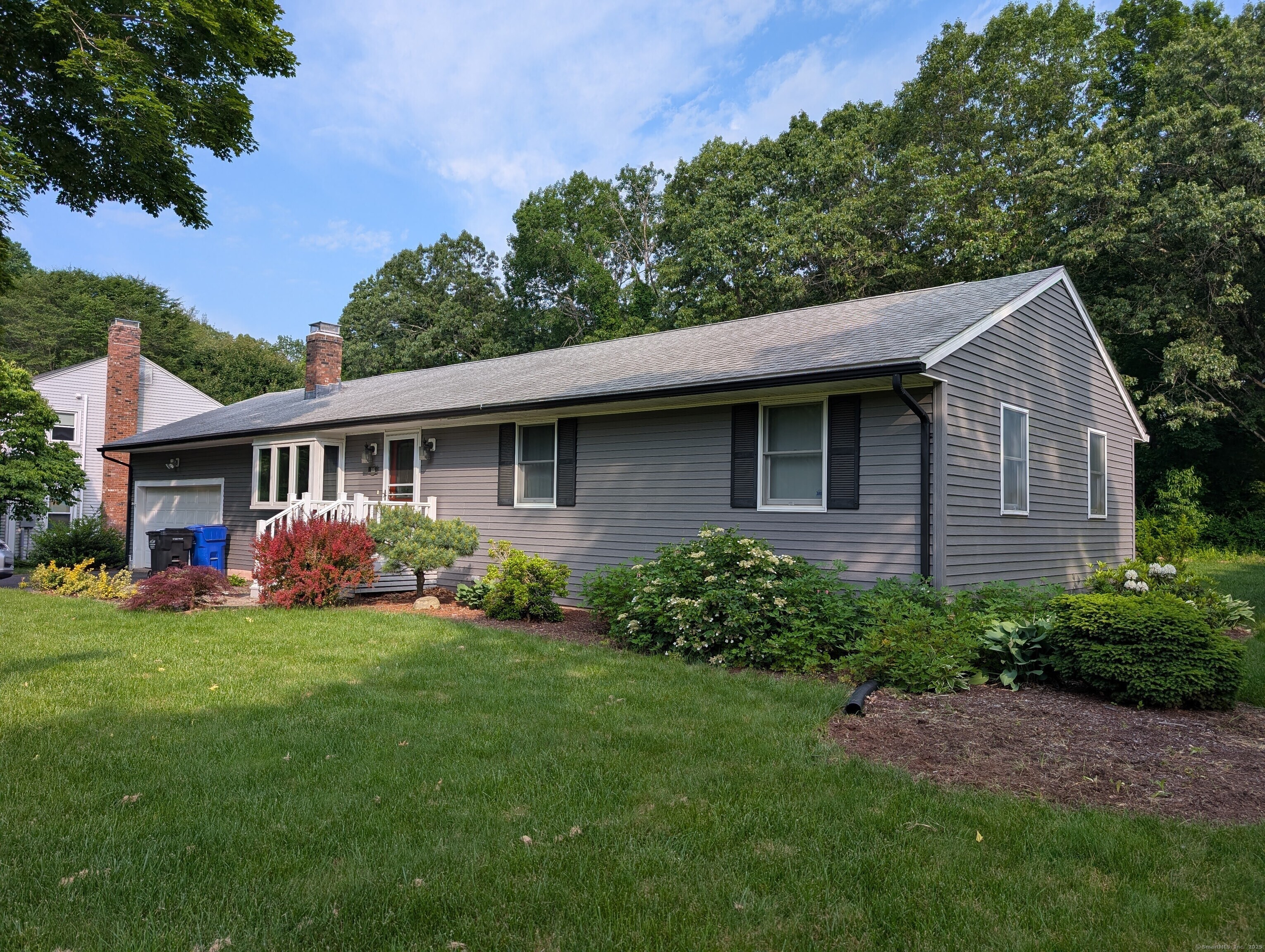 Wentworth Drive, South Windsor, Connecticut - 3 Bedrooms  
3 Bathrooms  
8 Rooms - 