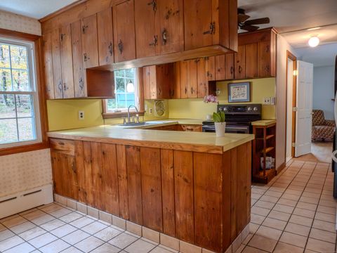 Tiny photo for 60 Simonds Avenue, Canton, CT 06019 (MLS # 24134337)