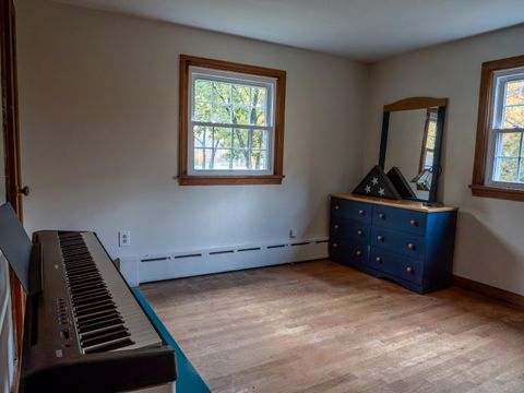 Tiny photo for 60 Simonds Avenue, Canton, CT 06019 (MLS # 24134337)