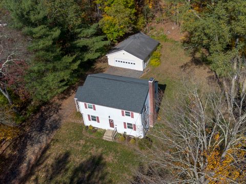 Tiny photo for 60 Simonds Avenue, Canton, CT 06019 (MLS # 24134337)