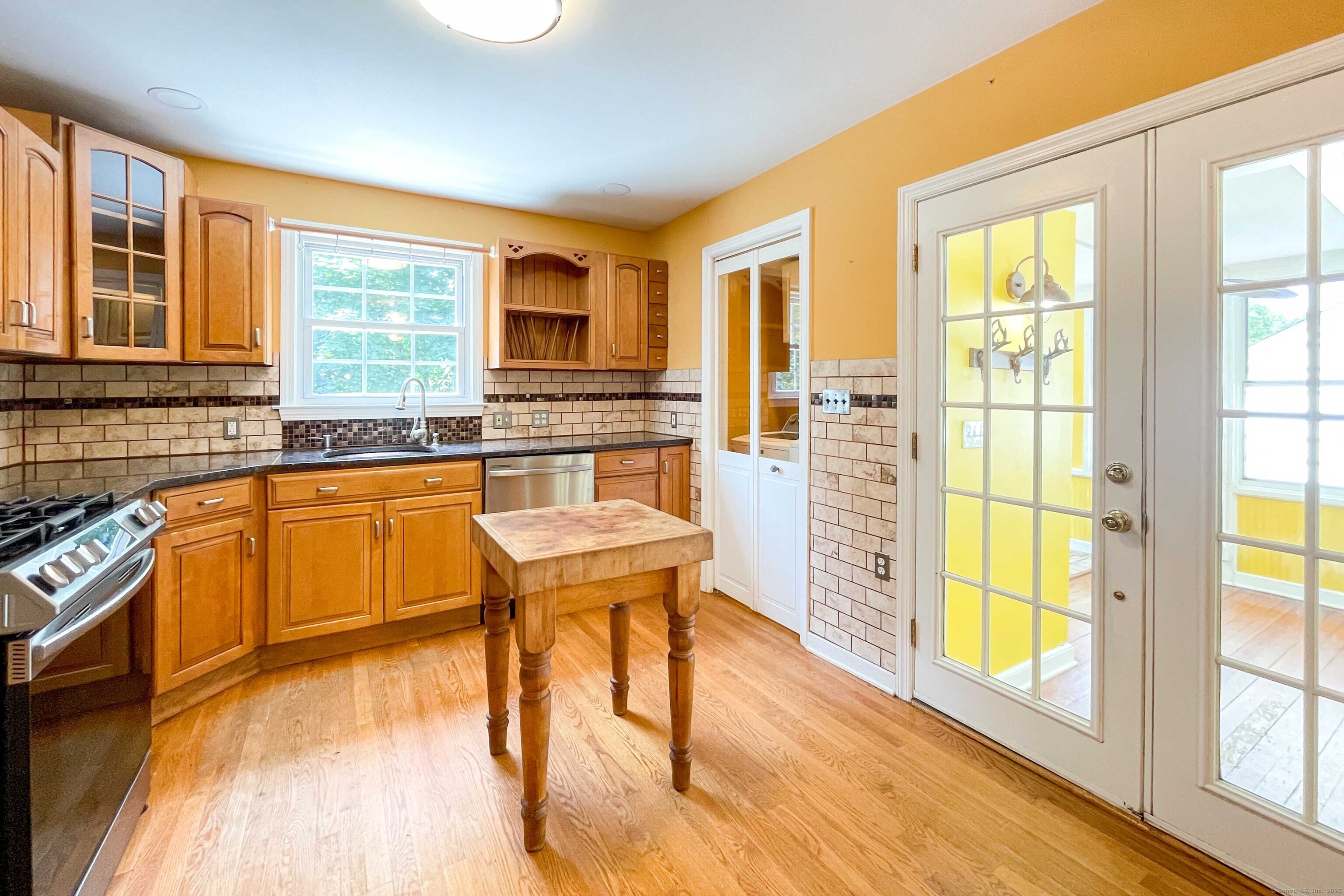 200 Hemlock Road