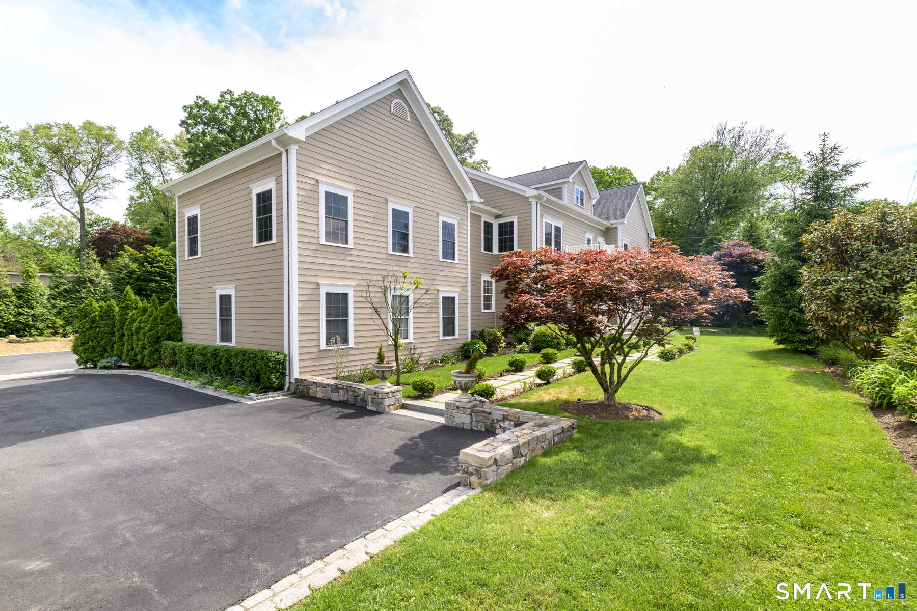 354 Oaklawn Avenue