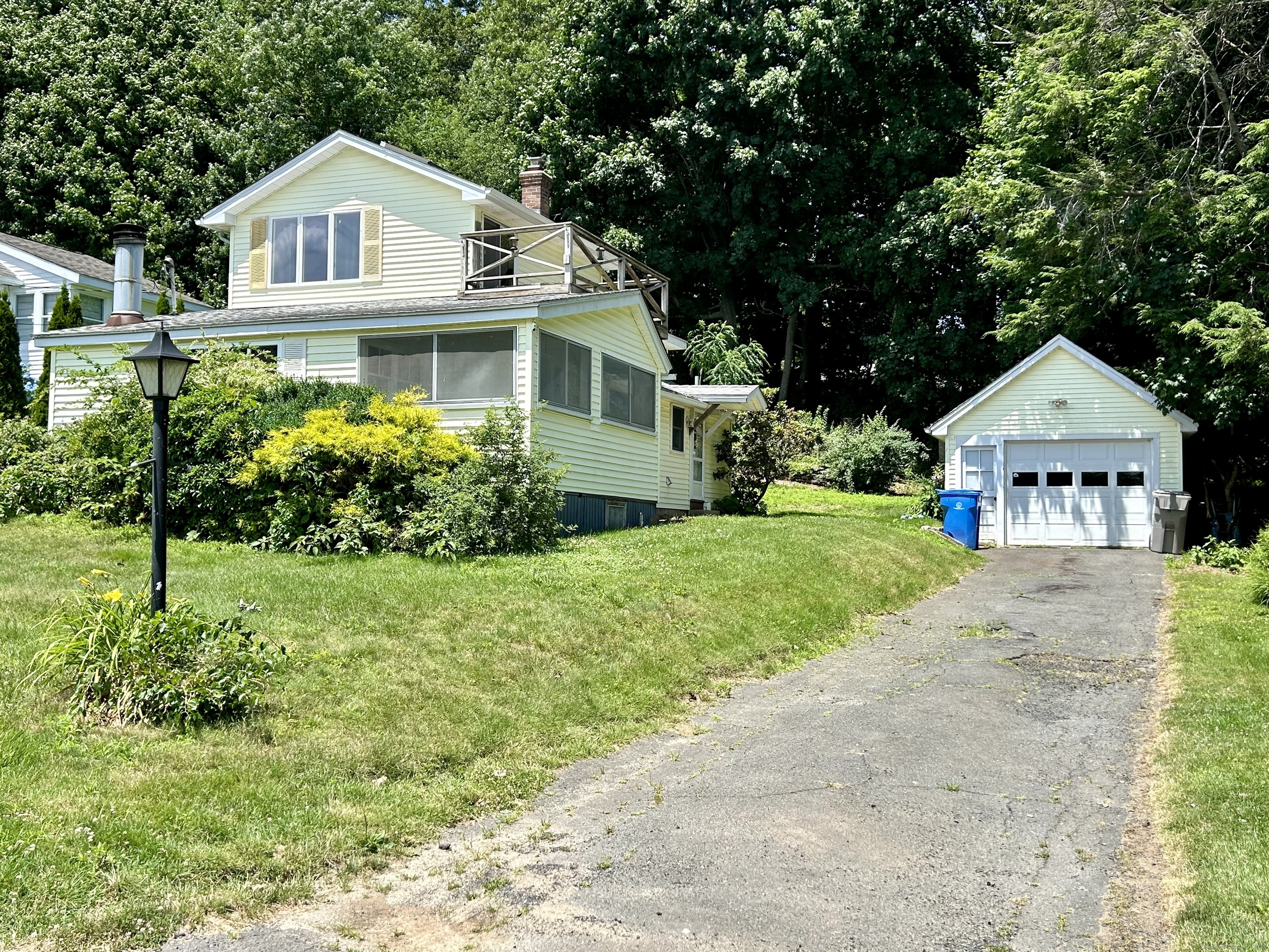 27 Donovan Court, Bristol, Connecticut image 1
