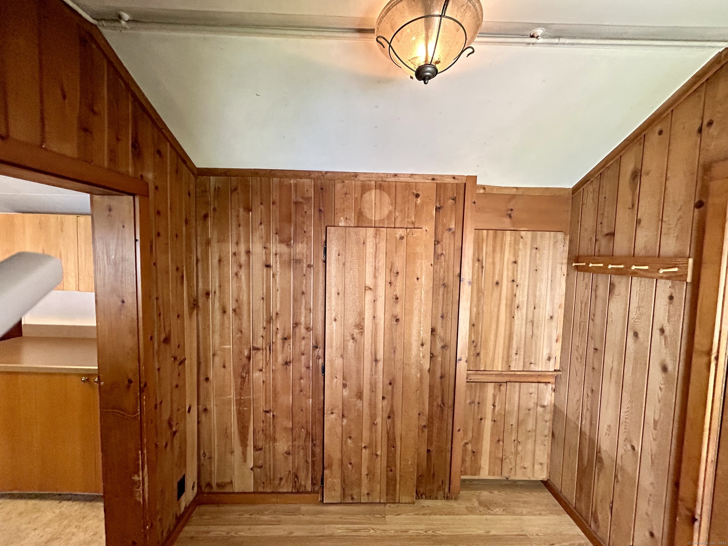 27 Donovan Court, Bristol, Connecticut image 6