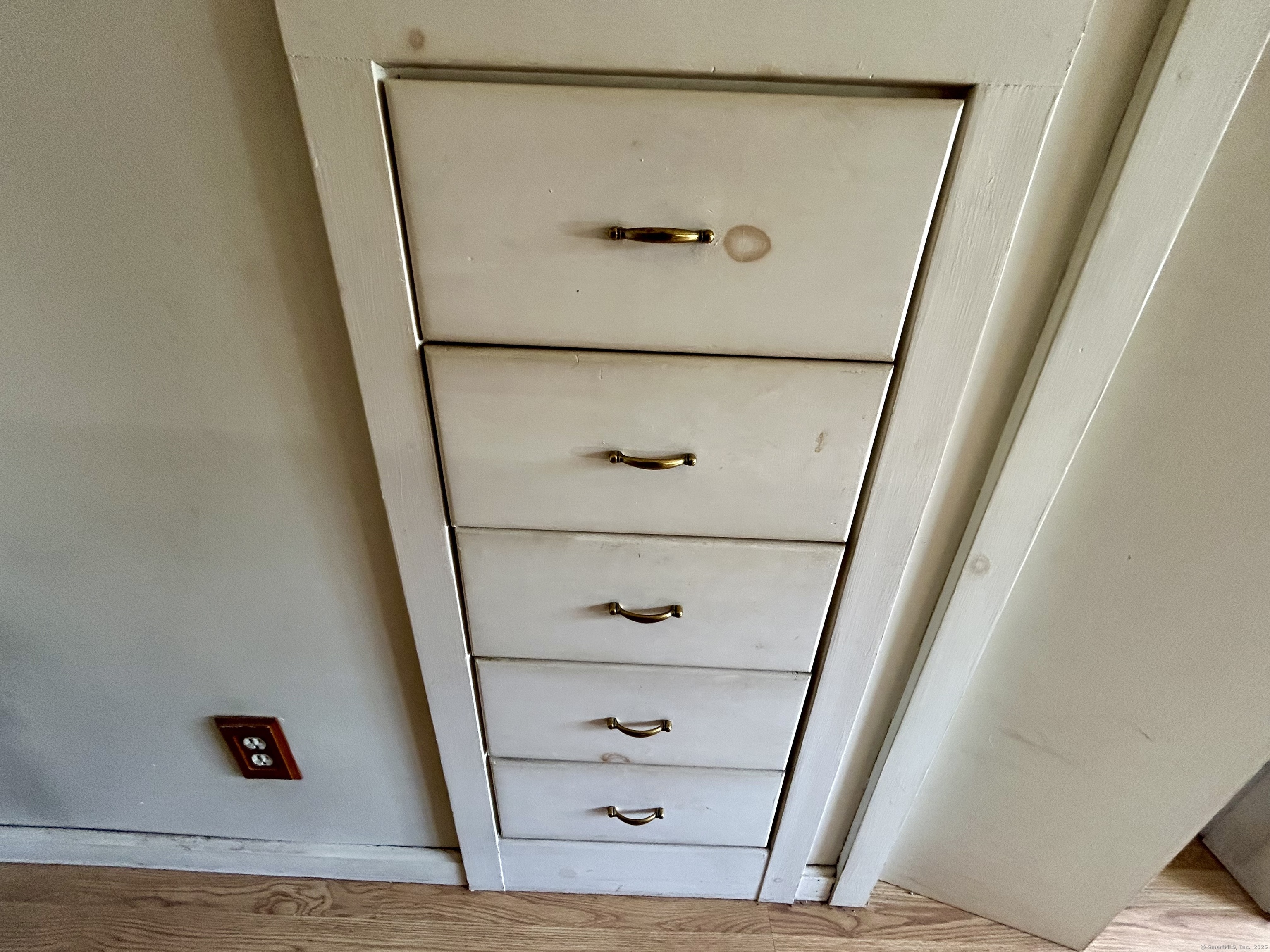 27 Donovan Court, Bristol, Connecticut image 17