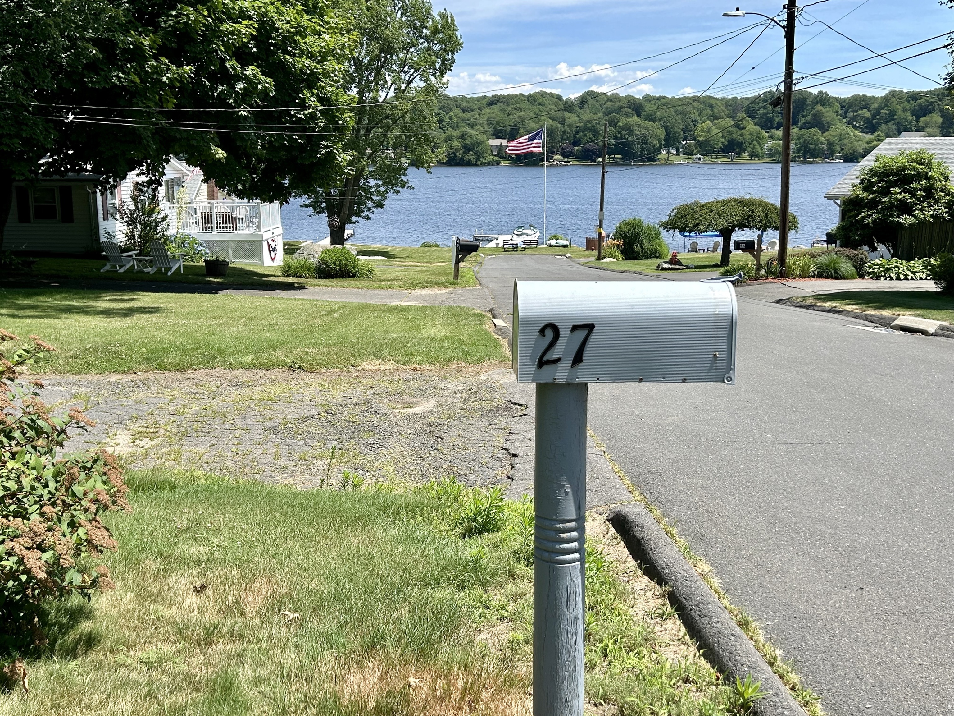 27 Donovan Court, Bristol, Connecticut image 5
