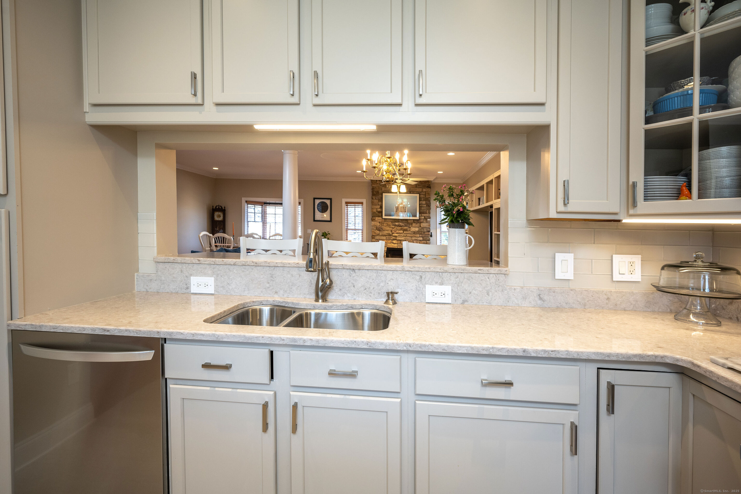 48 E Hayestown Road #APT 204, Danbury, Connecticut image 6
