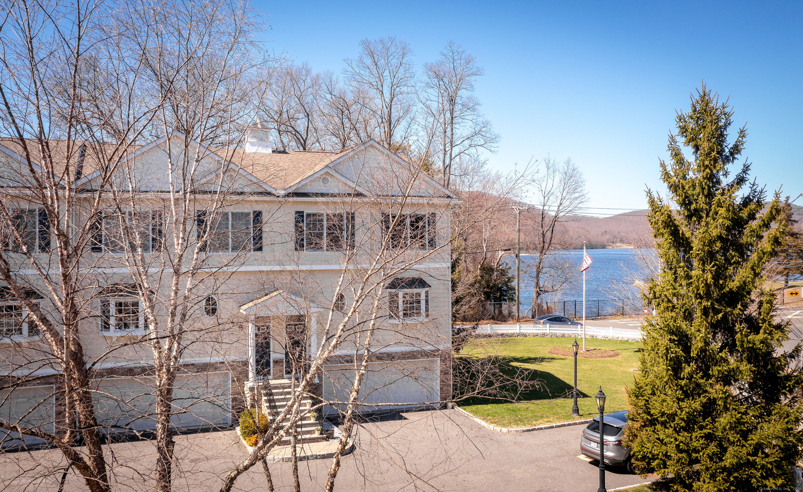 48 E Hayestown Road #APT 204, Danbury, Connecticut image 1