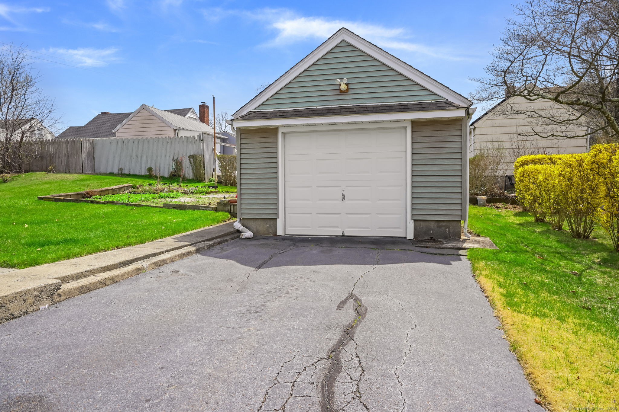 535 Jewett Avenue, Bridgeport, Connecticut image 3