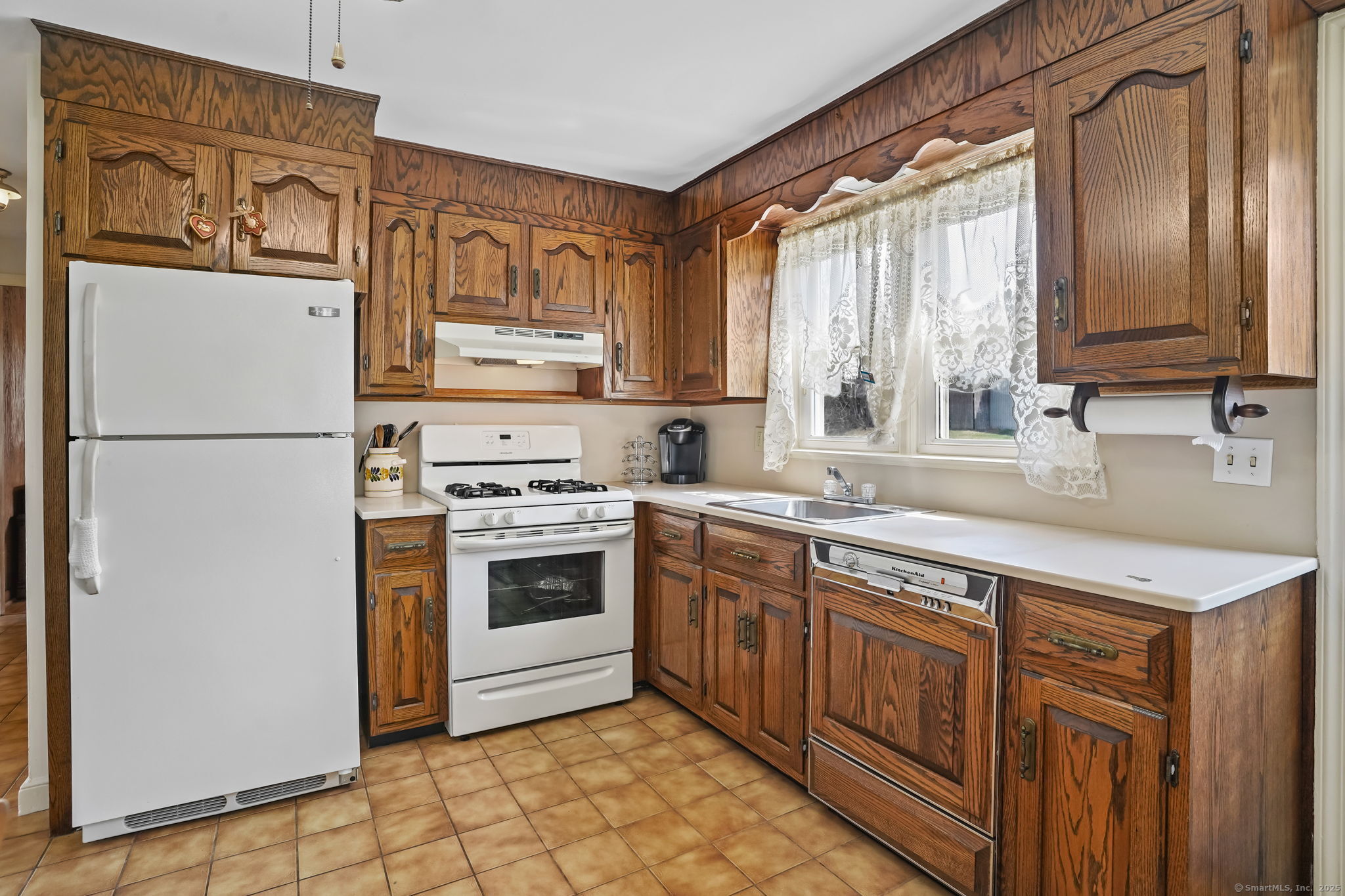 535 Jewett Avenue, Bridgeport, Connecticut image 8