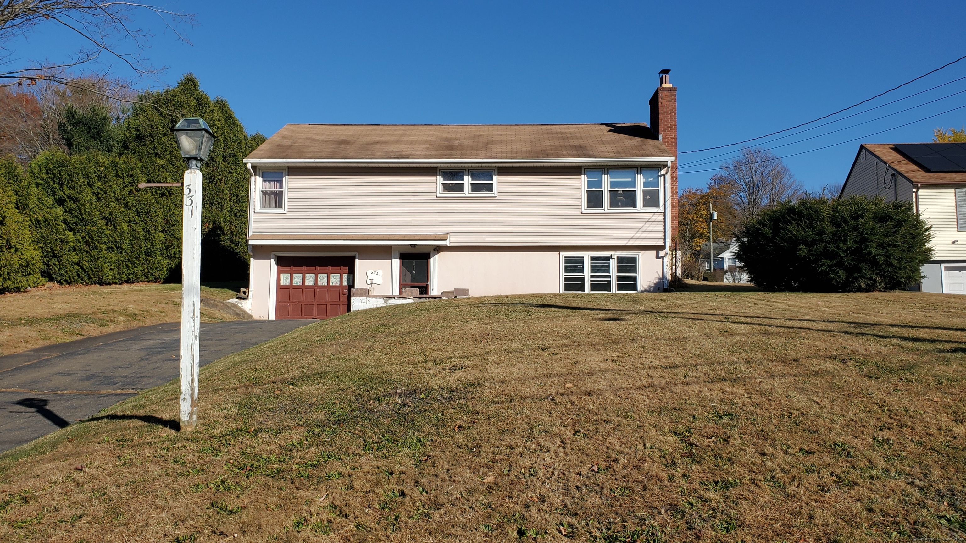 331 Hillcrest Terrace, Meriden, Connecticut - 3 Bedrooms  
1 Bathrooms  
5 Rooms - 