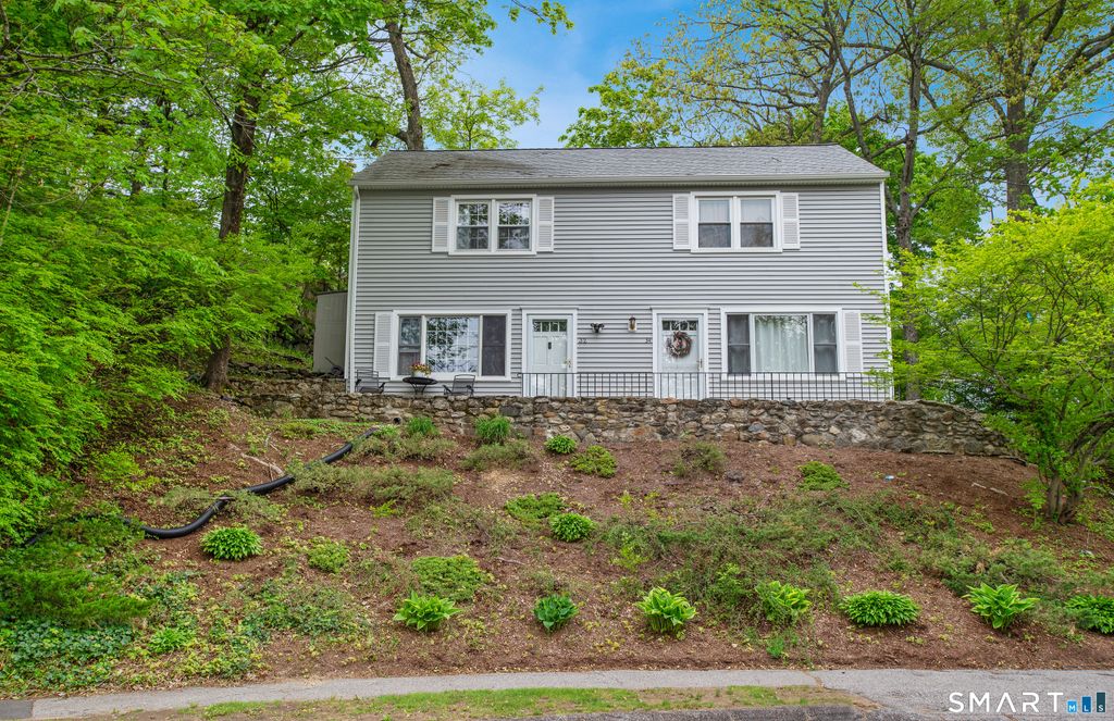 Photo of 32 E Hills Drive #32, New Canaan, CT 06840 (MLS # 24170520)