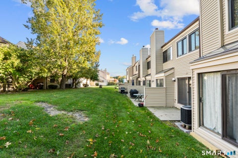 Tiny photo for 33 Deer Run #33, Bethel, CT 06801 (MLS # 24212449)