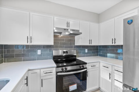 Tiny photo for 33 Deer Run #33, Bethel, CT 06801 (MLS # 24212449)