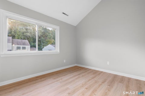 Tiny photo for 33 Deer Run #33, Bethel, CT 06801 (MLS # 24212449)