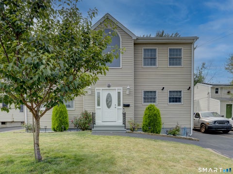 Photo of 29 Fenwood Avenue, West Hartford, CT 06110 (MLS # 24200650)