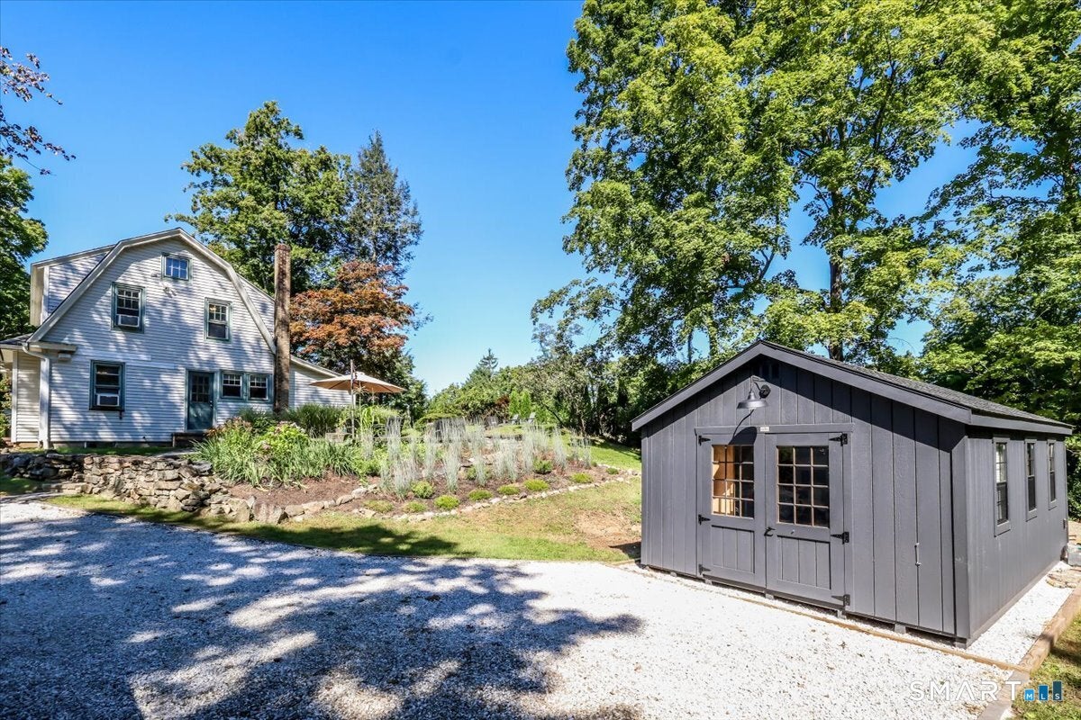 112 Long Ridge Road